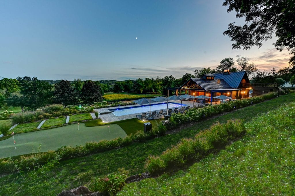 Dreamy Pool House gallery photo