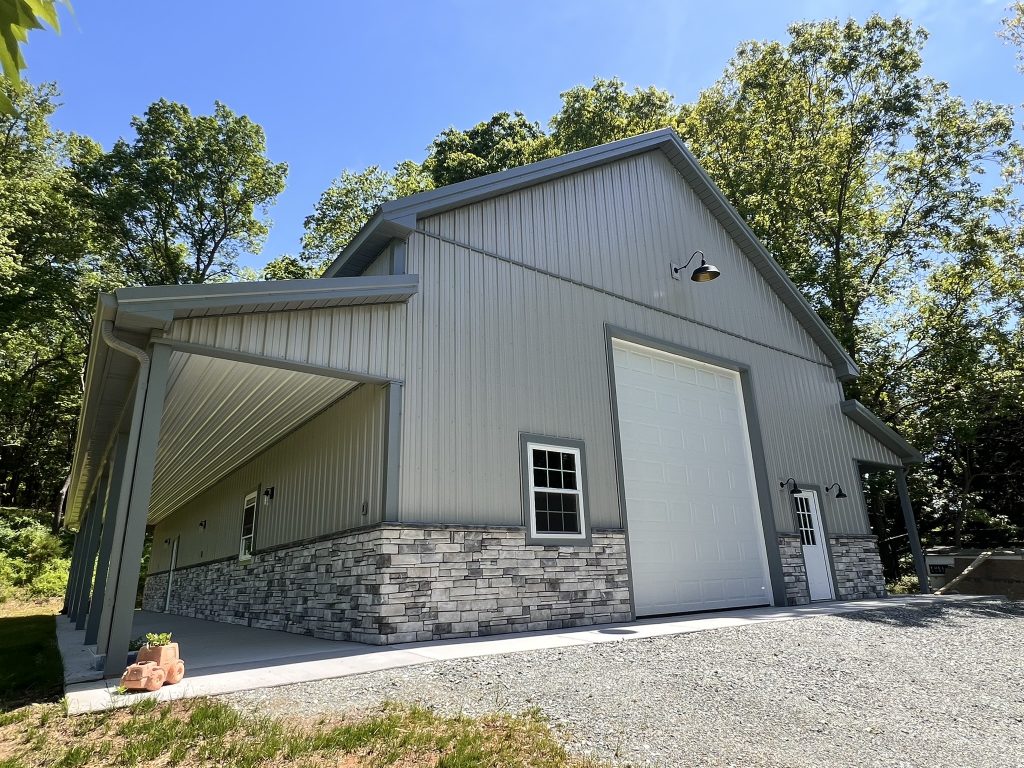 Oversized Hobby Garage gallery photo